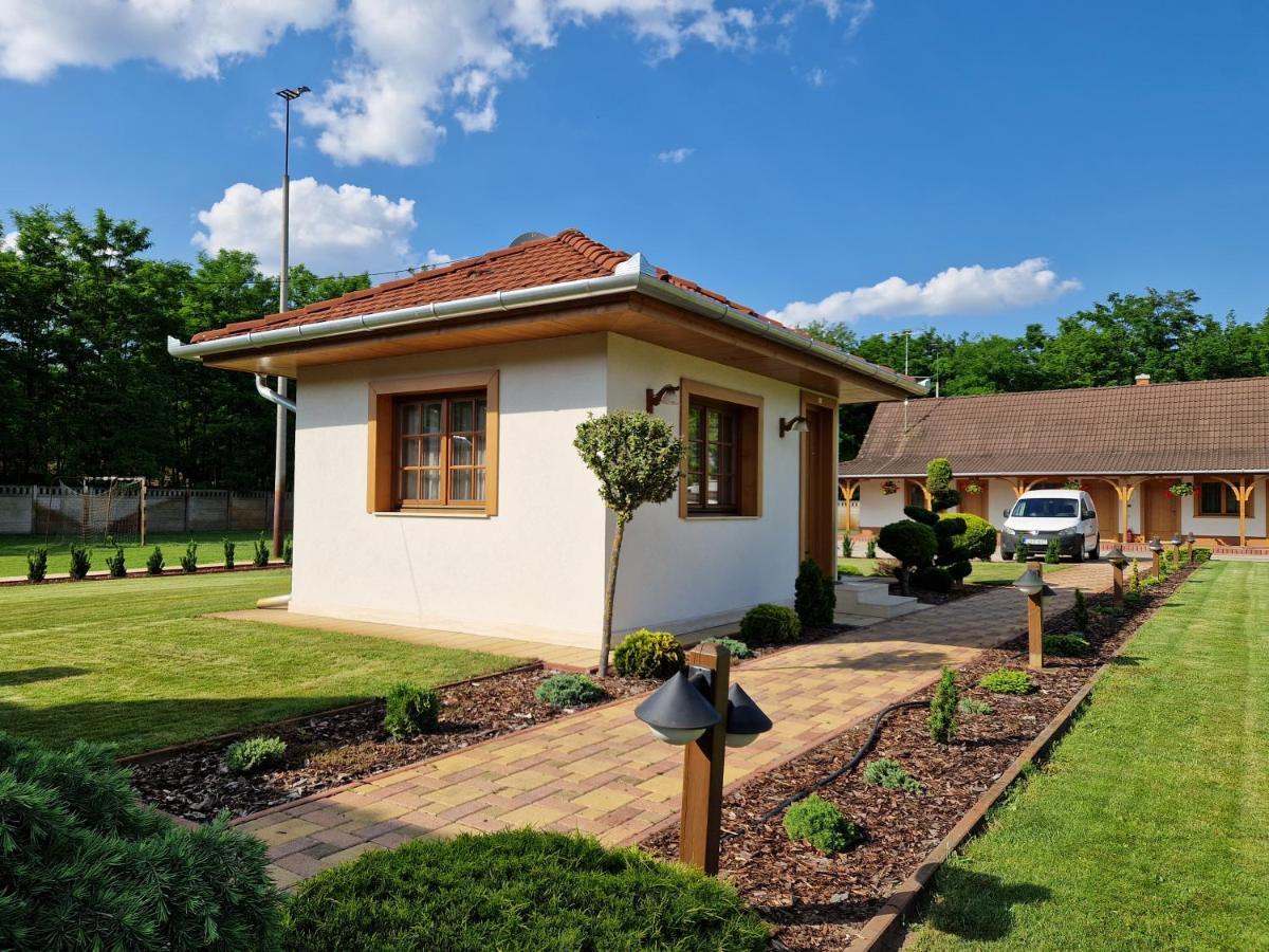 Csalánosi Vendégház Kecskemét Extérieur photo